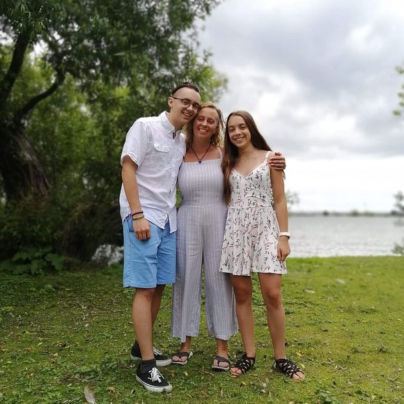 Meet your Posher, Anick - Picture 1 of 1